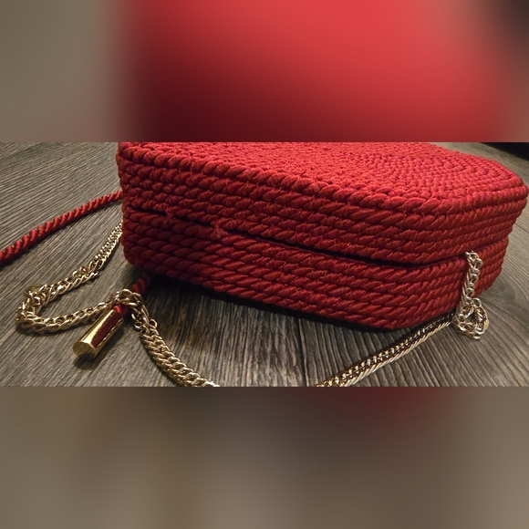 Zara Women Woven Red Heart Chain Purse With Tie - Picture 3 of 13